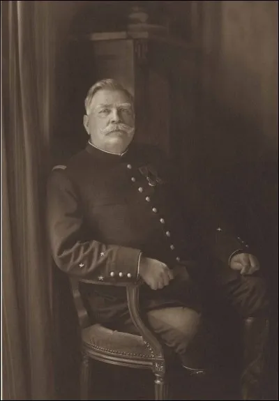 Qui est ce maréchal ?