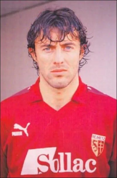 Dans quel club n'a pas joué Philippe Vercruysse ?