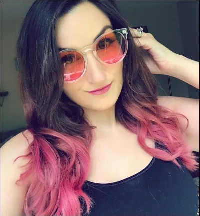 Trouve les 2 youtubeurs anglais qui ont un easter egg dans YS ?