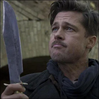 2009 fut aussi l'occasion de voir ce clbre acteur dans des rles trs diffrents, aprs celui de Benjamin Button, il s'impose dans celui du Lieutenant Aldo Raine, de qui s'agit-il ?