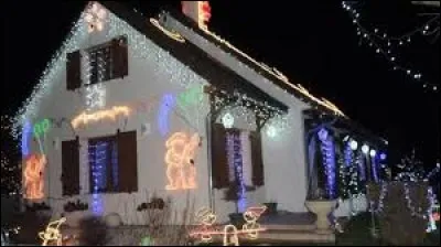 Nous nous trouvons dans le Centre-Val-de-Loire, à Oucques-la-Nouvelle. Nouvelle commune créée le 1er janvier 2017, elle se situe dans le département ...