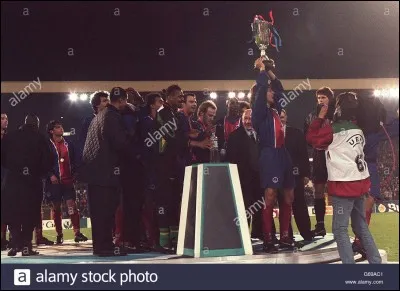 Contre quelle équipe le PSG a-t-il gagné cette finale et en quelle année ?