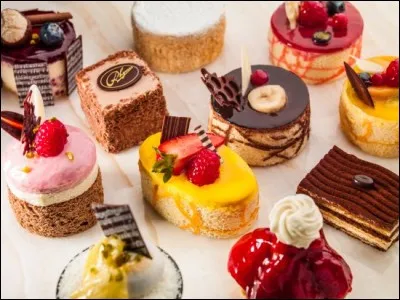 Tu baves sur la vitrine de la boulangerie, tu choisis :