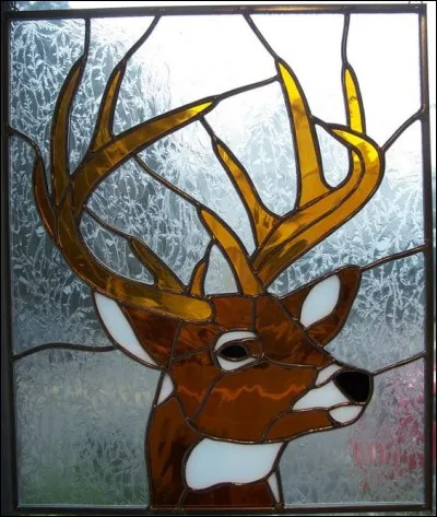 Quel est le nom de la maison (ou plutôt de l'abri) du cerf au Quebec ?