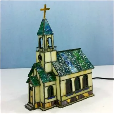 Quel peintre impressionniste a réalisé une série de 30 tableaux sur la cathédrale de Rouen ?