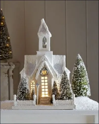 Quel est le titre de cette chanson : "La neige tombe aux portes d'une église où est assise une enfant de Strasbourg" ?