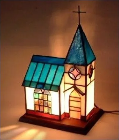 Qui chantait "Viens faire un tour derrière l'église histoire que je te dévalise à grands coups de ceinturon" ?