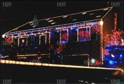Je vous propose de partir maintenant en Lorraine, à Champigneulles. Ville de la vallée de la Meurthe, connue pour sa brasserie, elle se situe dans le département ...