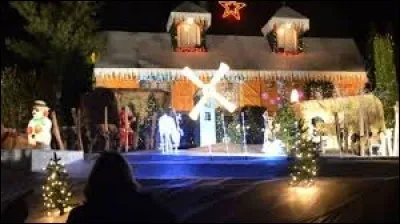 Celle-ci est à voir à Saint-Nicolas-de-Bourgueil. Village viticole, en Touraine angevine, il se situe en région ...