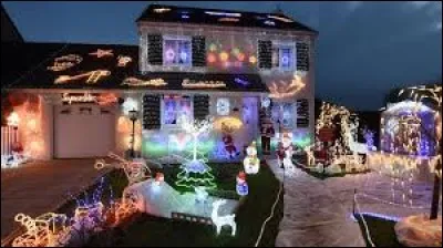 Petit tour dans le Nord-Pas-de-Calais, à Holque. Village de l'arrondissement de Dunkerque, il se situe dans le département ...