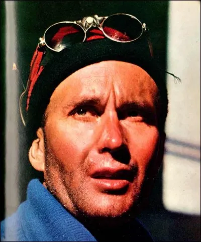 Sa fille naturelle épousa Camille Desmoulins, surnommé "Vide-gousset", qui est ce contrôleur général des finances ?