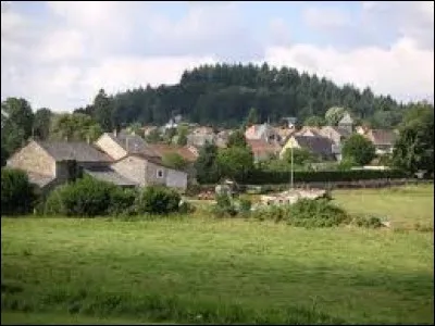Village de Nouvelle-Aquitaine, dans l'arrondissement d'Aubusson, Mautes se situe dans le département ...