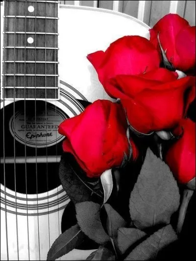 De qui sont les paroles " Trois notes de" blues, c'est un peu d'amour noir, quand j'suis trop court, quand j'suis trop tard..." ?