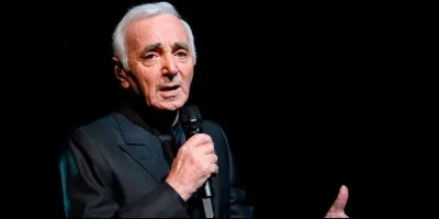 Charles Aznavour est mort le 1er octobre à 94 ans. Sa carrière a pris définitivement son envol en décembre 1960 avec un titre :