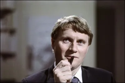 Alain Devaquet, mort le 19 janvier 2018 à 75 ans, a été député, maire adjoint de Paris. Il est connu pour avoir été ministre en 1986 dans le gouvernement Chirac. Quel était son ministère ?