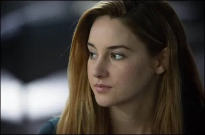 Que se fait-elle tatouer ?