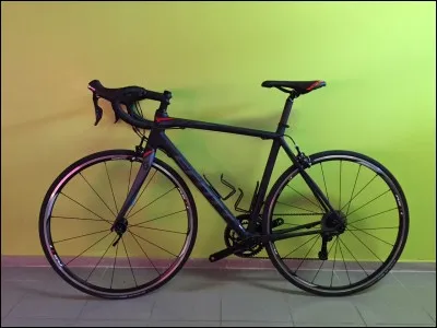 A quel &acirc;ge pouvons-nous conduire un v&eacute;lo sans casque ?