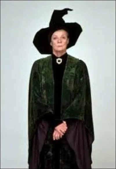Dans quel ordre le professeur McGonagall énonce-t-elle les différentes maison ?