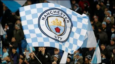 À quelle place se situe Manchester City à la mi-saison de la Premier League ?