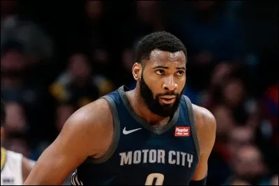 Qui était le meilleur rebondeur de la saison 98-99 ?