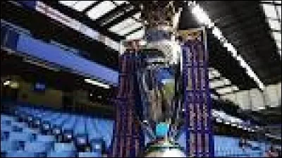 Quelle équipe a été sacrée championne d'Angleterre pour la saison 2O17- 2O18 ?