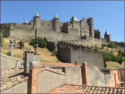 Mars : Quelles villes françaises ont subi des attentats ce mois-là ?