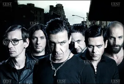 Rammstein est connu pour...