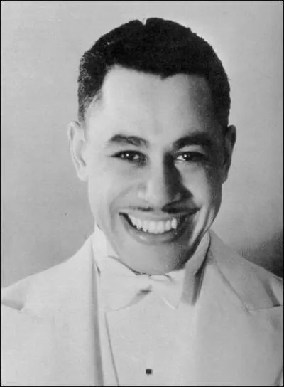 Quel chanteur de jazz amricain, n le 25 dcembre 1907, a eu de grands succs avec les chansons Minnie the Moocher et I'll Be Around ?