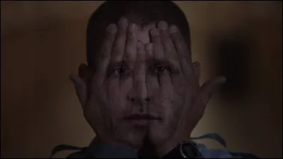 Quel membre a une main en moins ?