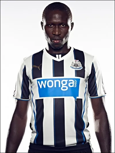 En 2017, dans quel club évolue Mapou Yanga-Mbiwa ?