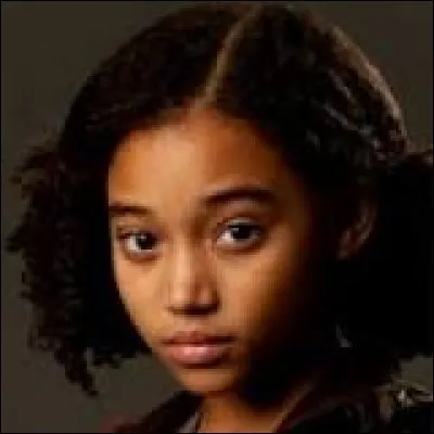 Quand Katniss est dans l'ar&egrave;ne, qui choisit-elle comme alli&eacute;(e)?