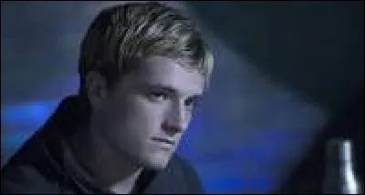 Quand Katniss d&eacute;passe la zone de l'ar&egrave;ne, comment font-ils pour la faire revenir ?