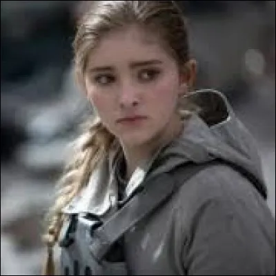 La petite Rue meurt. Par qui s'est fait-elle tuer ?