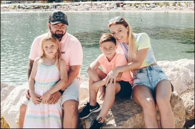 Où habite Roxane et sa famille ?