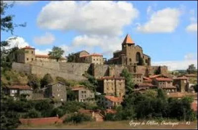 Commune d'Auvergne-Rhône-Alpes, Chanteuges se situe dans le département ...