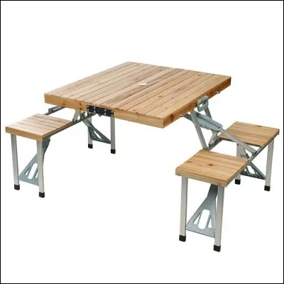 Ensuite, afin de permettre à ses occupants de déguster les repas qu'ils ont confectionnés, cet objet est une...