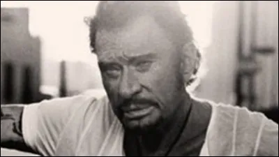 Comment se nomme le disque de Johnny Hallyday sorti en 2018 ?