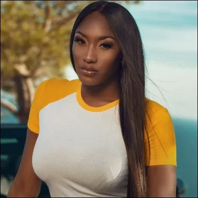 Comment se nomme le disque de Aya Nakamura sorti en 2018 ?