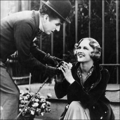 En 1931, dans quel film Charlot est-il amoureux d'une jeune aveugle ?