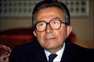 Cet homme politique italien, dirigeant de la Démocratie chrétienne, dont la vie politique s'étend un demi-siècle, chef du gouvernement à plusieurs reprises (1972-73, 1976-79, 1989-92), c'est ...
