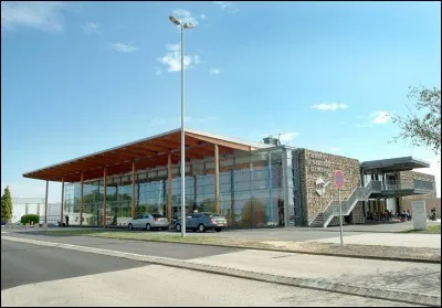 Comment s'appelle cet aéroport ?