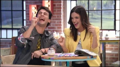 Pedro est amoureux de :