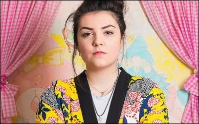 ''Femme à la mer'' nous chante Hoshi. Quelle course a été remportée par la navigatrice Florence Arthaud ?