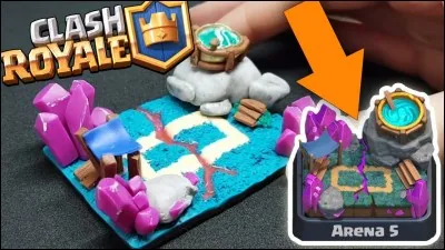 Quelles sont les cartes que l'on peut débloquer à l'arène 5 ?