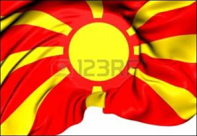 À quel pays appartient ce drapeau ?