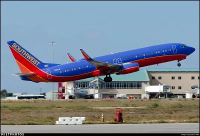 Comment peut-on abrévier un Boeing 737-800 ? (deux réponses)