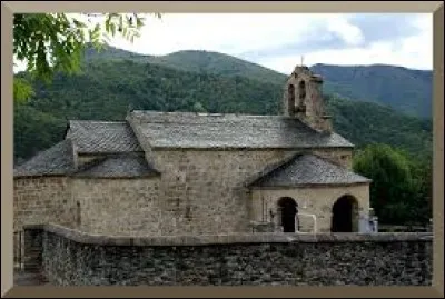 Nous terminons cette balade &agrave; Vernaux. Petit village de 30 habitants, dans l'ancienne r&eacute;gion Midi-Pyr&eacute;n&eacute;es, il se situe dans le d&eacute;partement ...