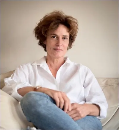 Quel &acirc;ge a Laure Killing ?Elle a ... ans.