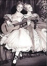 Terminez ce titre d'une pice de Musset : 'A quoi rvent ... '.