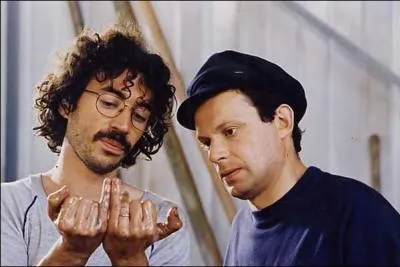 Quel nom porte le ralisateur et le comdien du film Libert-Olron' ?